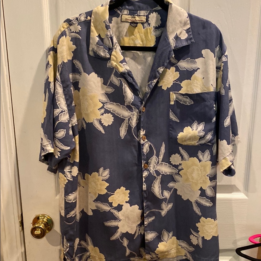Tommy Bahama Navy Blue Floral Short Sleeve Button-Down Shirt